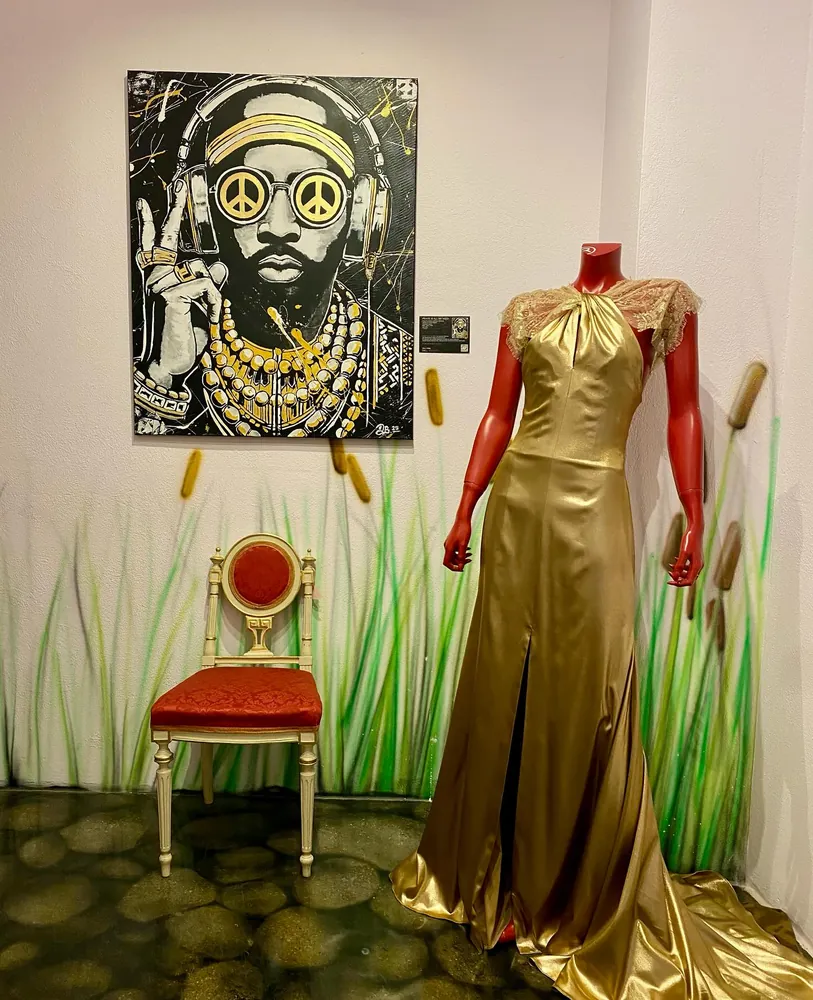 Peace, is all we need! in der LA HONG Boutique & Gallery in Wien